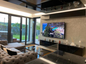 Apartment Beverly Hills